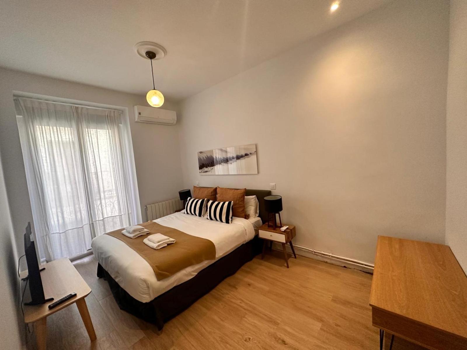 Amazing 3Bd 3Bth With 9 Balconies By Madrid4You Apartments Екстер'єр фото